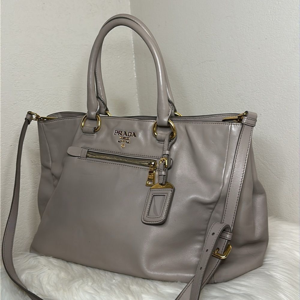 💯Authentic Prada Two-way Tote Bag🍀 - Picture 9 of 17